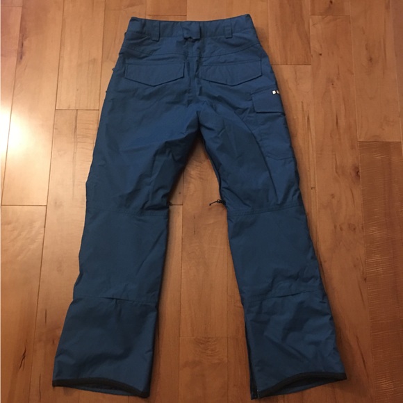 Burton Men's Insulated Covert Ski/Snowboarding Pant - Picture 6 of 10